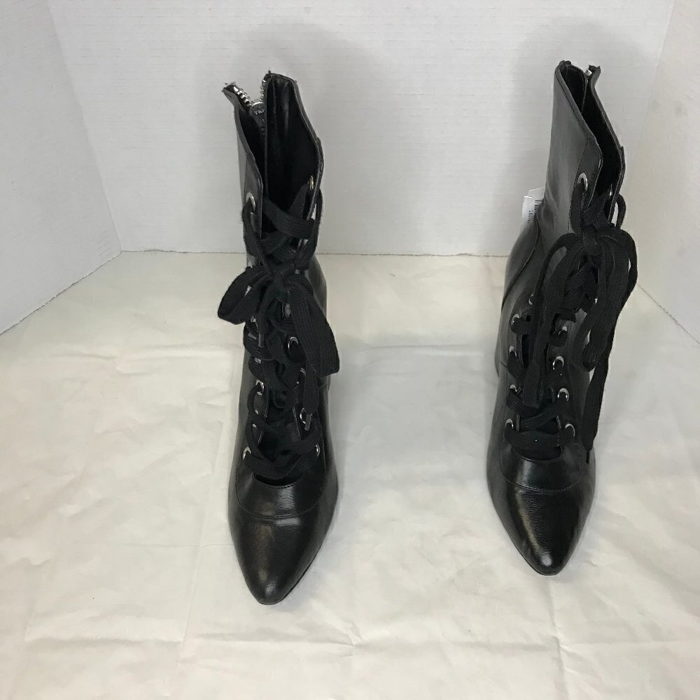 POSTER GRL EMBROIDERED LACE UP ZIPPER BACK BOOTS SIZE 8